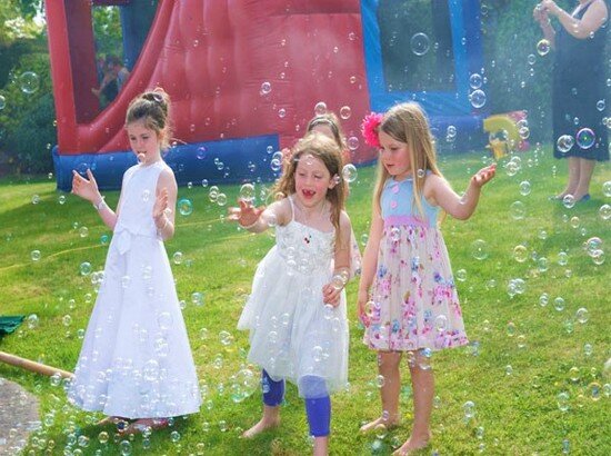 animazione_gonfiabili_per_bambini_matrimoni_a_roma_e_nel_lazio animazione_gonfiabili_per_bambini_matrimoni_a_roma_e_nel_lazio